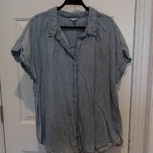 Caslon Blue Button Down Shirt with Cuffed Sleeves